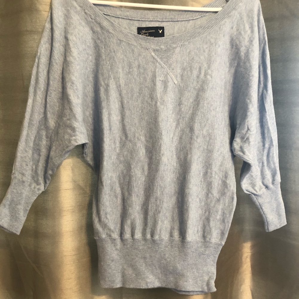 American Eagle Lightweight Sweater!! - Picture 2 of 5